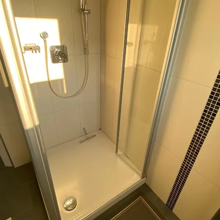 Westpark Appartment - 15Min Zum Zentrum Nuremberg Extérieur photo